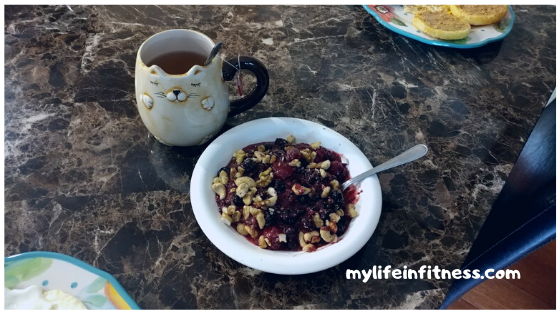 Simple Berry Breakfast for Improved Gut Health